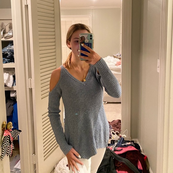 blue cold shoulder sweater - Picture 1 of 3